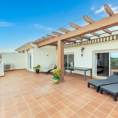 Fantastic 4 Bed La Cala Hills דירה *